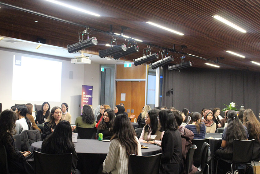 Students enjoying the networking time